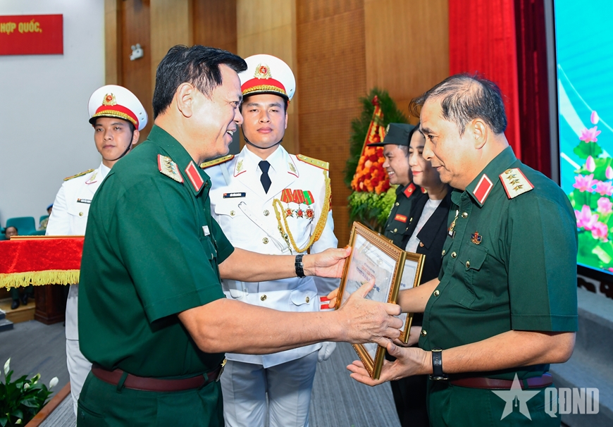 /UploadStore/admin/260527 hoi nghi qdnd/8.jpg
